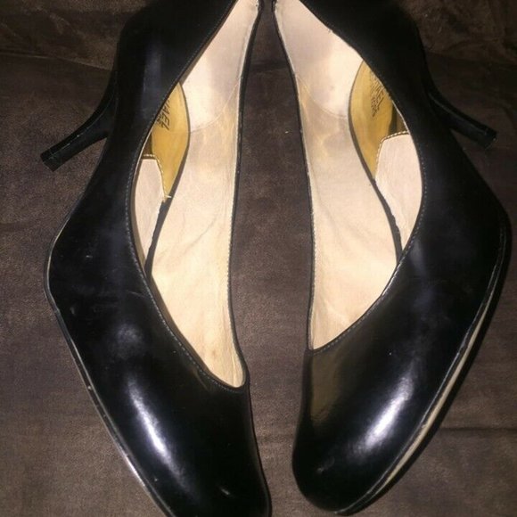 MICHAEL KORS Women Pumps